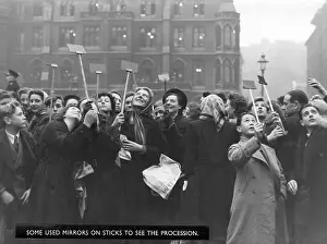 Enterprising: Trying to view the royal wedding, 1947