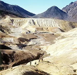 Vainstein: Tsentralny Semyachik volcano, 1981