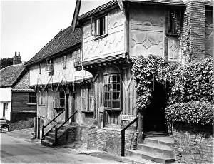 Pargetting: TUDOR BUILDING