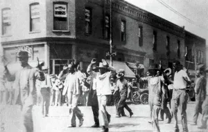 Oklahoma: Tulsa Race Riot, 1921