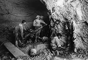 Navvies: Tunnel construction in Switzerland, 1908