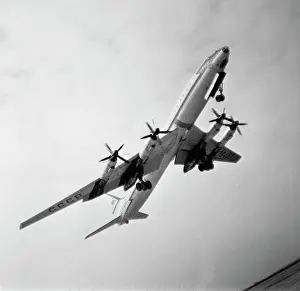 Gains: Tupolev Tu-114 airliner