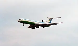 Uzbekistan: Tupolev Tu-154B-2 UK-85600