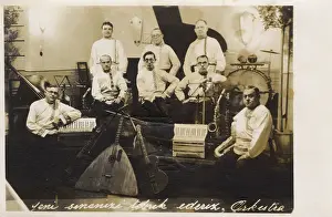 Balalaika: Turkish band - traditional instruments