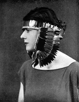 Powdered: Tutankhamen inspired head dresses