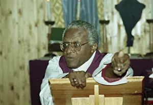 Sermons: Tutu delivers a sermon