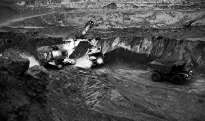 Medvedev: Tuvaasbest mining and processing plant