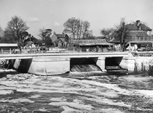 Weirs: TWYFORD BRIDGE WEIR