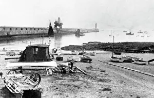 Tynemouth: Tynemouth Haven and Pier early 1900s