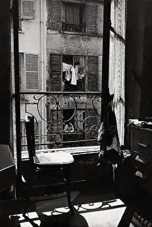 Ambience: Typical ambience of Paris