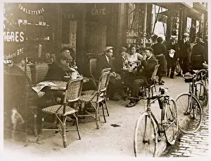 Chilling: A typical Paris Cafe - late 1920s