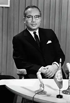 Thant: U Thant visits USSR