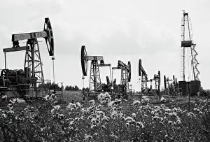 Facilities: Udmurt oil-industry facilities, 1987