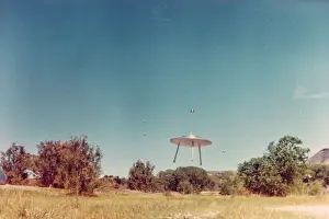 Metre: UFOS/NEW MEXICO / VILLA