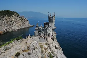 Aurora: Ukraine. Autonomous Republic of Crimea. Gaspra. Swallow's Ne