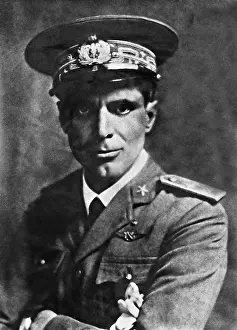 Umberto: Umberto Nobile, 1927