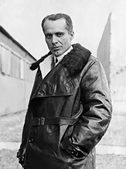 Umberto: Umberto Nobile, 1928