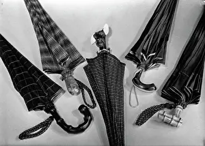 Knob: Five umbrellas