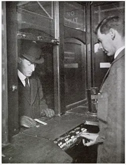 Ticket: Underground - Coping with Heavy Passenger Rushes 1924