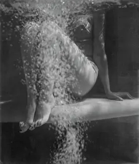 UNDERWATER LEGS