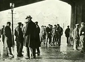 Grouped: Unemployed dock workers in Hamburg, 1934