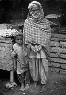 Unequal: Unequal beggar couple