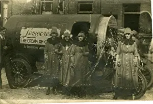 Promoting: Unic Vintage Car in Carnival