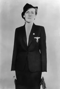 Nationalsozialistischer: Uniform for female students, 1938