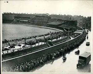 Crowed: United Kingdom - Ireland