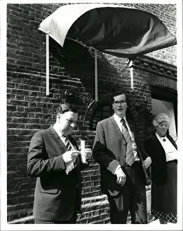 Mcnee: United Kingdom - Ireland