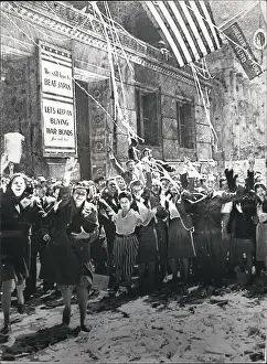 Distrait: United States WWII