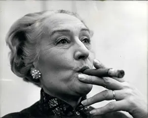 L.c.c: Unity Lister of LCC smoking king size cigar