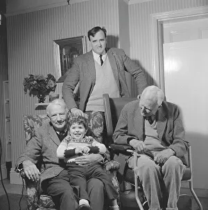 Madame Yevonde (mary Evans): Unknown Family Group