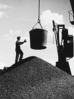 Metamorphic: UNLOADING COAL 1930S