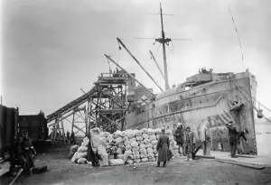Freighter: Unloading a freighter in Sevastopol, 1943