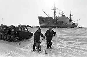 Okrug: Unloading of Gizhina motor ship, 1979