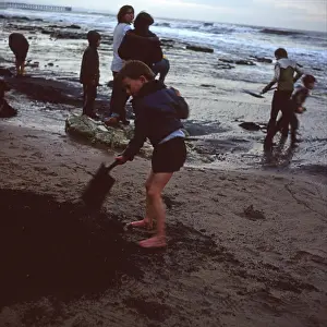 Hartlepool: Untiitled. Hartlepool beach 1970s
