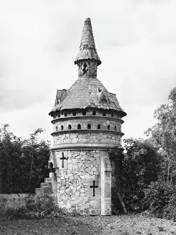 Dovecote: UNUSUAL DOVECOTE/1930S