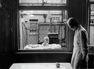 Sunbath: Unusual equipment for babies