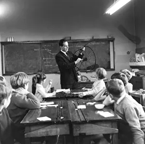 Nuffield: UNUSUAL LESSON
