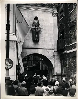 Unveils: Unveiling of Epstein sculpture, Cavendish Square, London