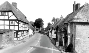 Upavon: Upavon, the Village c1965