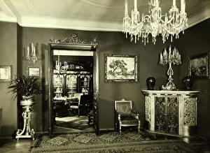 Coverings: Upper-class interior of an apartment in Vienna