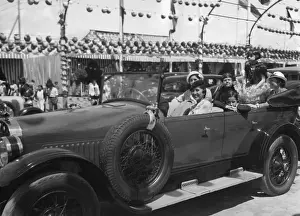 Lanterns: Upper class in Spain, 1934