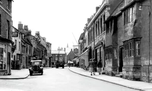 Uppingham: Uppingham, High Street c1955