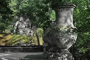 Ligorio: Urns and statue of Neptune, Garden of Bomarzo