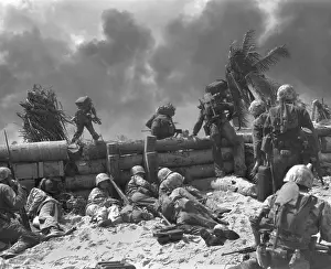 Galvanic: U.S. Marines move out from the Tarawa beachhead