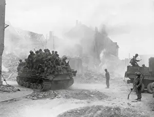 Lcgr1406: U.S. soldiers of the 3rd Division Infantry, packed