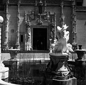 Palatial: USA/HEARST CASTLE