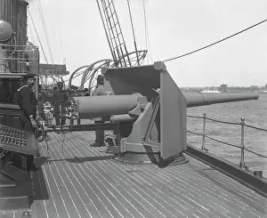 Philippines: USS Raleigh, the gun that fired the first shot at Manila